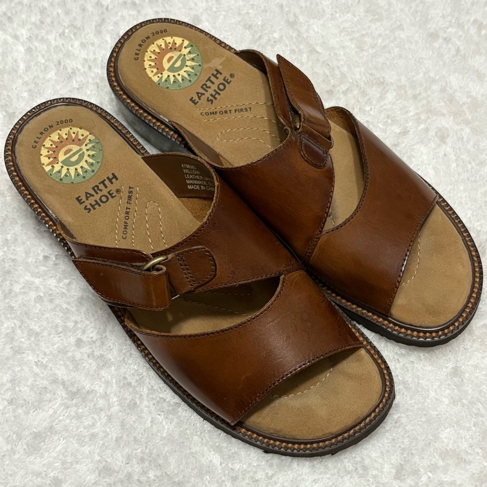 Earth Shoe Women’s Brown Leather Slide Sandals with Adjustable Strap Size 12 EUC